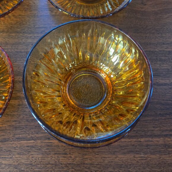 Vereco Glass Bowl and Saucers, Service for 4, VTG French Tempered Glass 6.25" - Picture 4 of 16